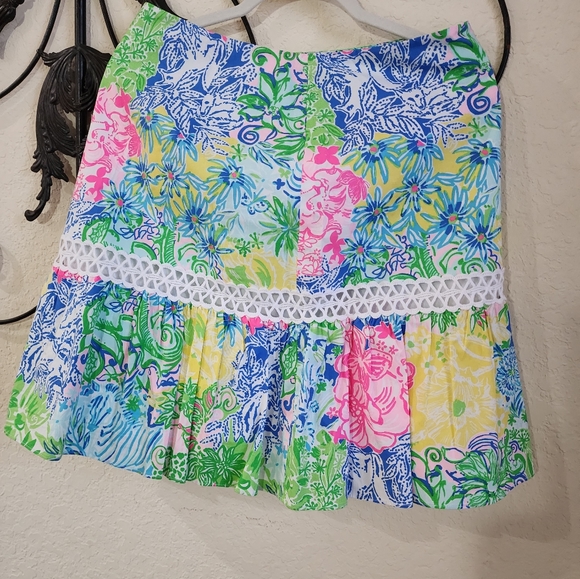 NWOT Cheek to cheek 2 piece Lilly Pulitzer. Size 8 skirt and top - Picture 4 of 5